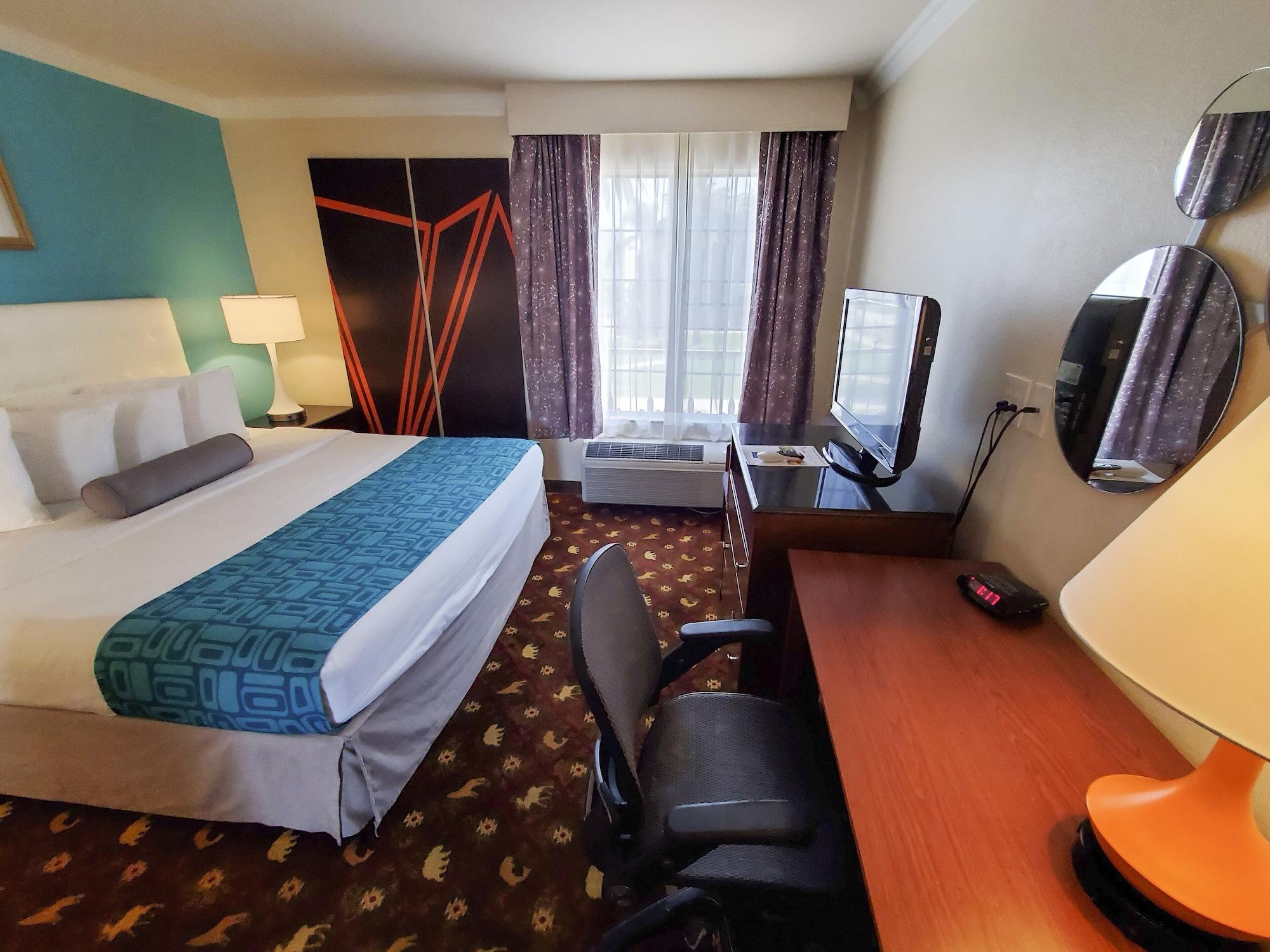Howard Johnson By Wyndham Hotel 2*