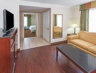 Howard Johnson By Wyndham Hotel Pasadena